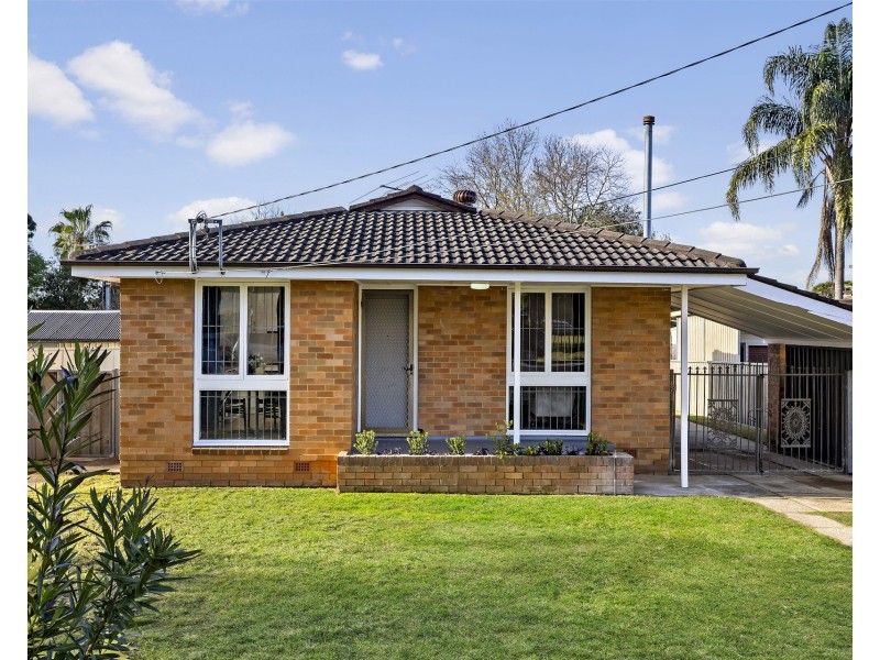 3 Copeland Road, Lethbridge Park NSW 2770