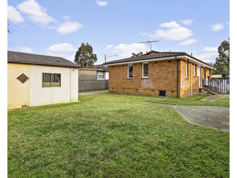 3 Copeland Road, Lethbridge Park NSW 2770