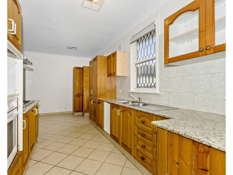 16 Moffatt Drive, Lalor Park NSW 2147