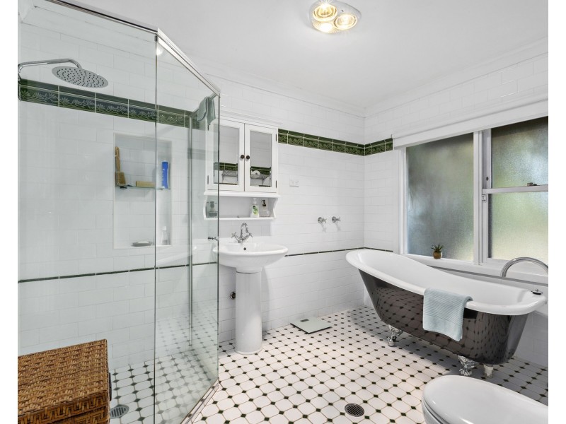 14 Zambesi Road, Seven Hills NSW 2147