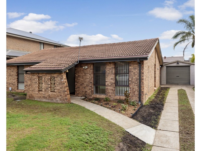 33 McCartney Crescent, St Clair NSW 2759