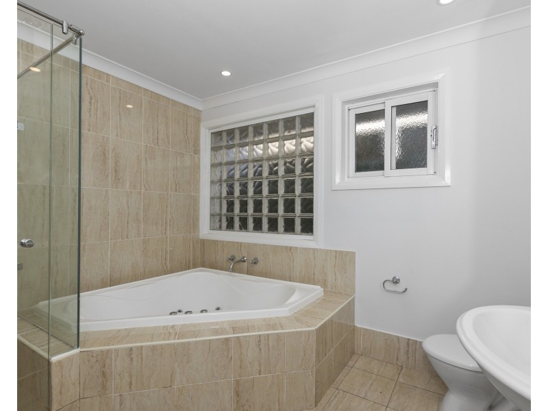 92 Columbia Road, Seven Hills NSW 2147