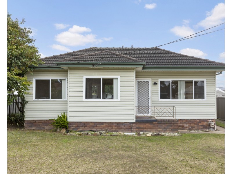 19 Leonard Street, Colyton NSW 2760