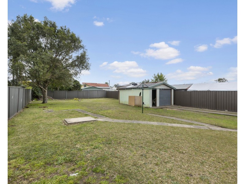 19 Leonard Street, Colyton NSW 2760
