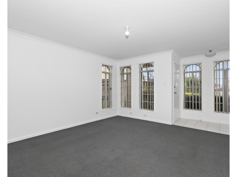 8 Rory Court, Glenwood NSW 2768