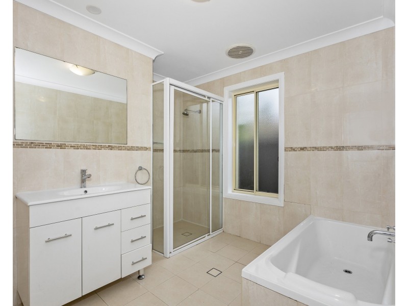 13 Drummond Avenue, Ropes Crossing NSW 2760