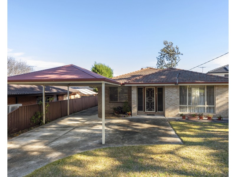 4 Oba Place, Toongabbie NSW 2146