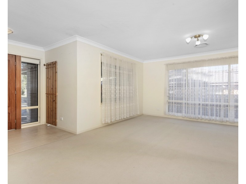 4 Oba Place, Toongabbie NSW 2146
