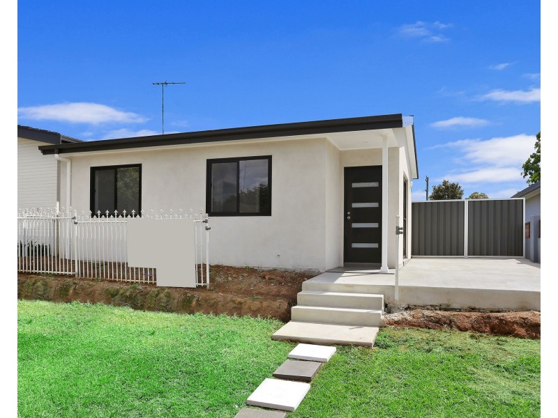 18A Loxwood Avenue, Cambridge Park NSW 2747
