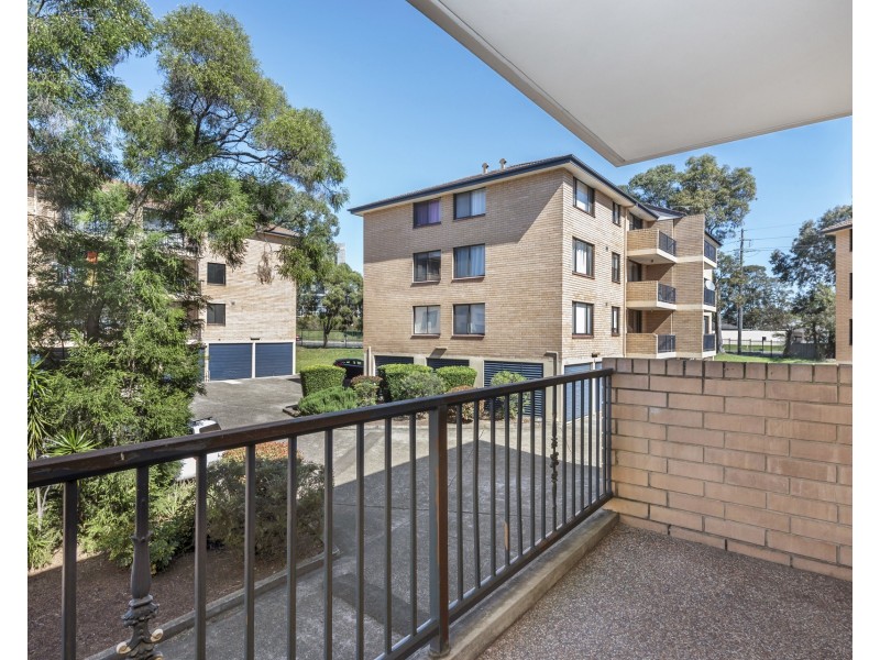 16/5 Griffiths Street, Blacktown NSW 2148