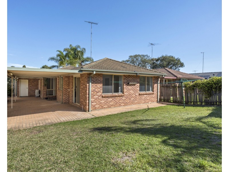 17 Andrew Lloyd Drive, Doonside NSW 2767