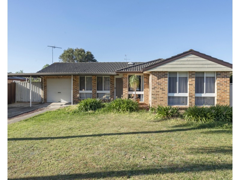 139 Banks Drive, St Clair NSW 2759