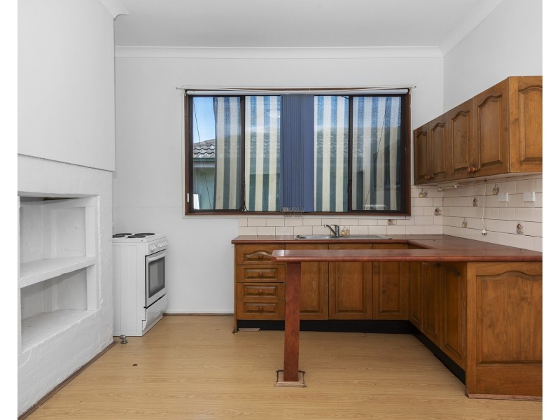 37 Clifton Street, Blacktown NSW 2148