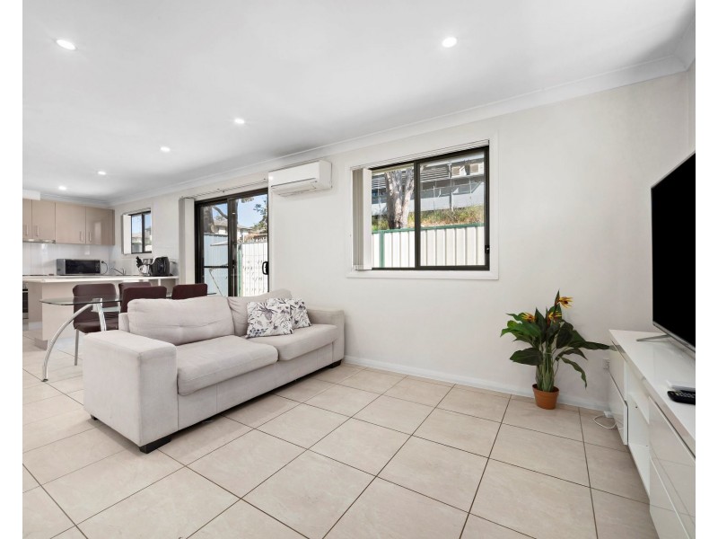 73 & 73a Vella Crescent, Blacktown NSW 2148