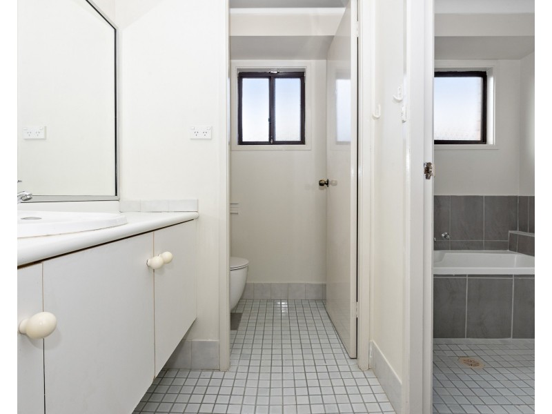 4 Blamey Place, Doonside NSW 2767