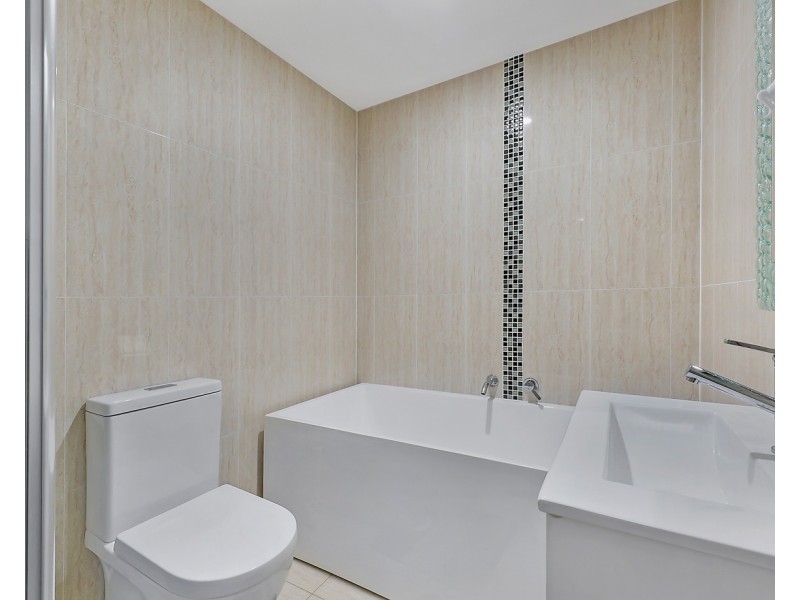 102/8B Myrtle Street, Prospect NSW 2148