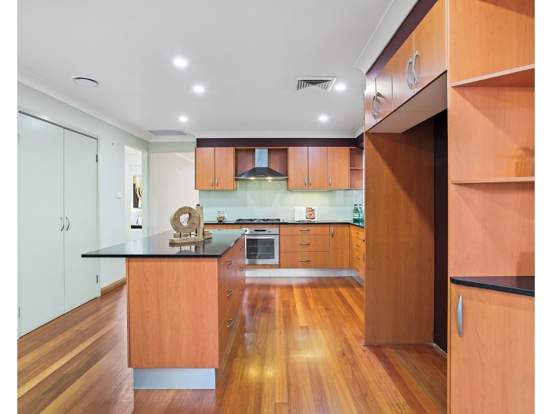 25 Hampton Crescent, Prospect NSW 2148