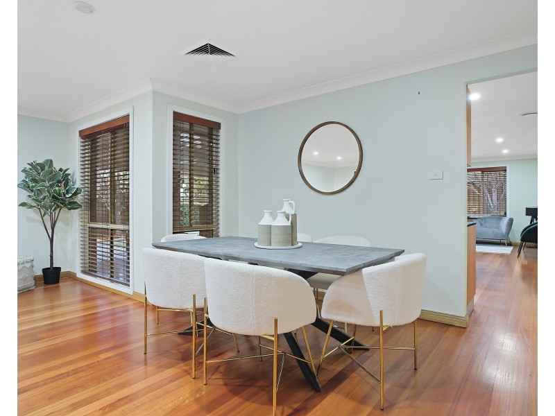 25 Hampton Crescent, Prospect NSW 2148