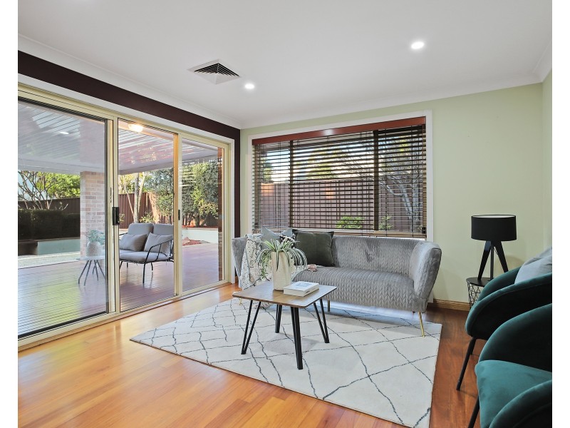25 Hampton Crescent, Prospect NSW 2148