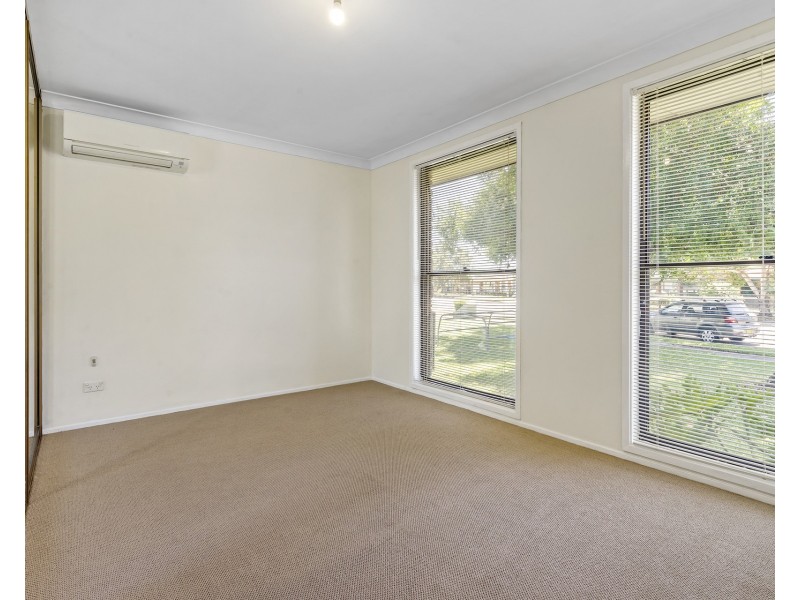 87 Tallagandra Drive, Quakers Hill NSW 2763