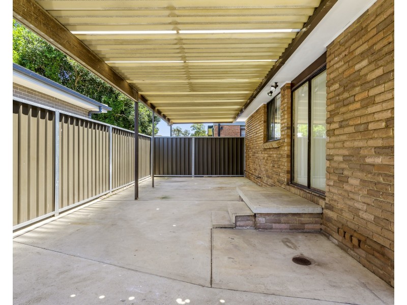 87 Tallagandra Drive, Quakers Hill NSW 2763