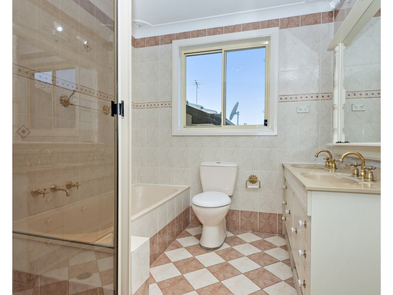 67 Cowley Crescent, Prospect NSW 2148