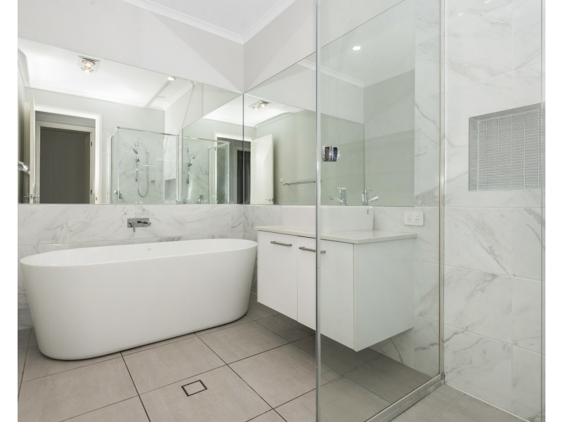 39 Loveday Street, Oran Park NSW 2570