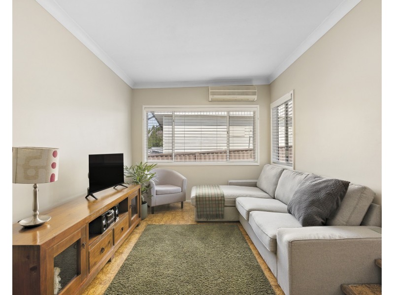 28 Charlton Road, Lalor Park NSW 2147