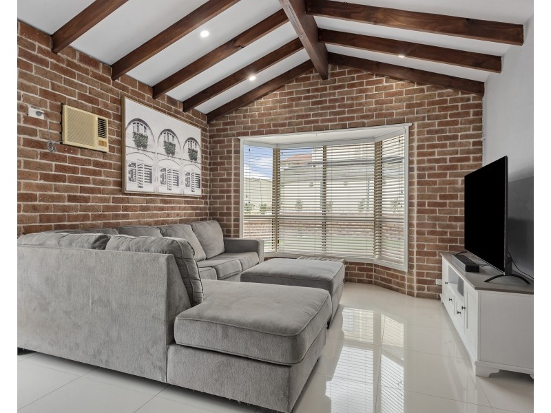 8 Shelley Crescent, Blacktown NSW 2148