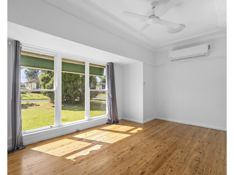 8 Adams Crescent, St Marys NSW 2760