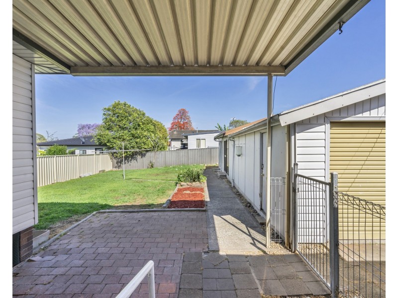 8 Adams Crescent, St Marys NSW 2760