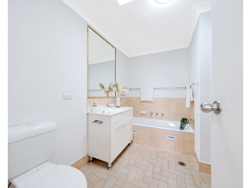 17/300 Jersey Road, Plumpton NSW 2761