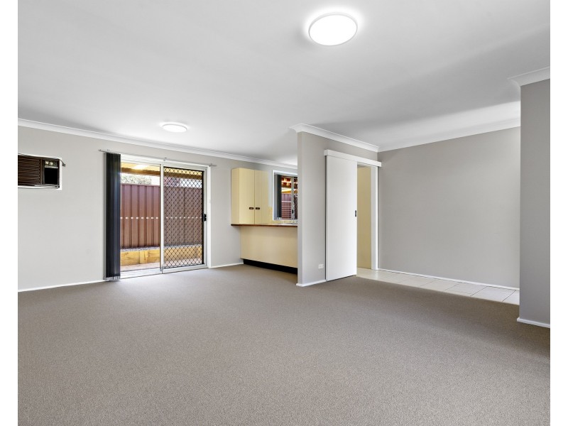 2/9 Fifth Avenue, Blacktown NSW 2148