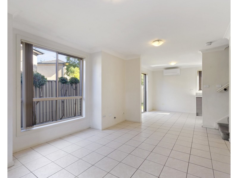 2/70 Norfolk Street, Blacktown NSW 2148