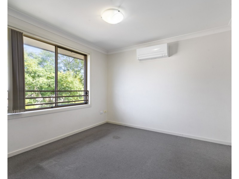 2/70 Norfolk Street, Blacktown NSW 2148
