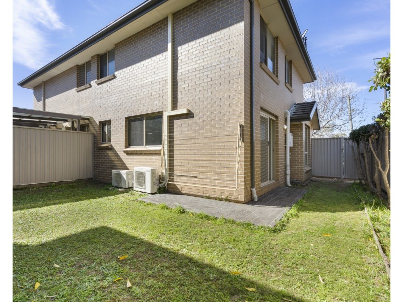 2/70 Norfolk Street, Blacktown NSW 2148