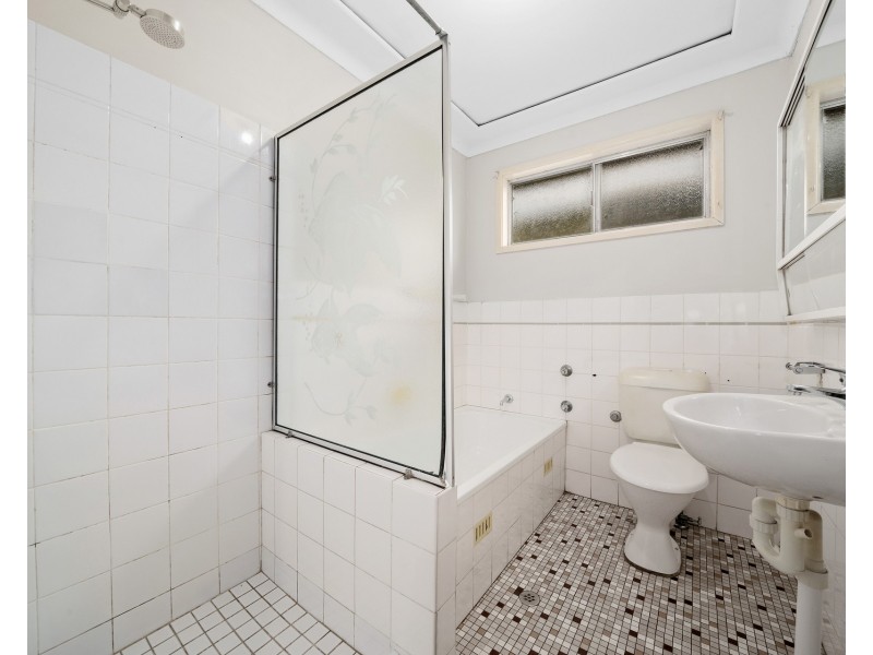 39 Clifton Street, Blacktown NSW 2148