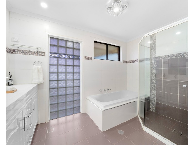 11 Honeyeater Place, Erskine Park NSW 2759