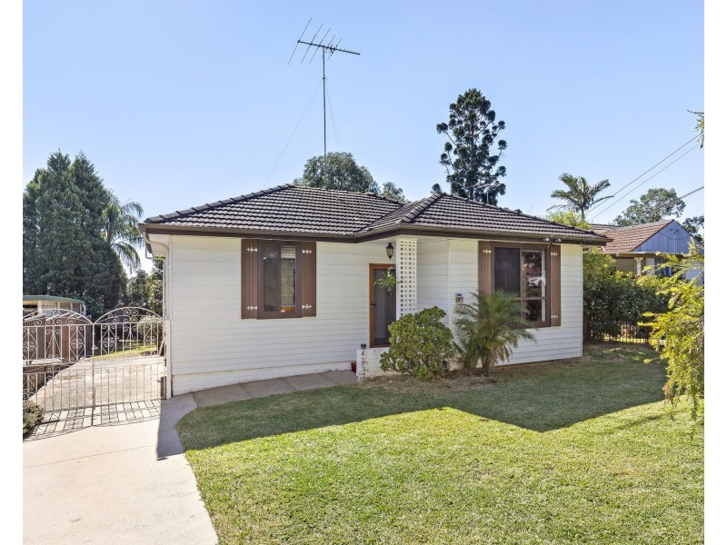 15 Oxley Street, Lalor Park NSW 2147