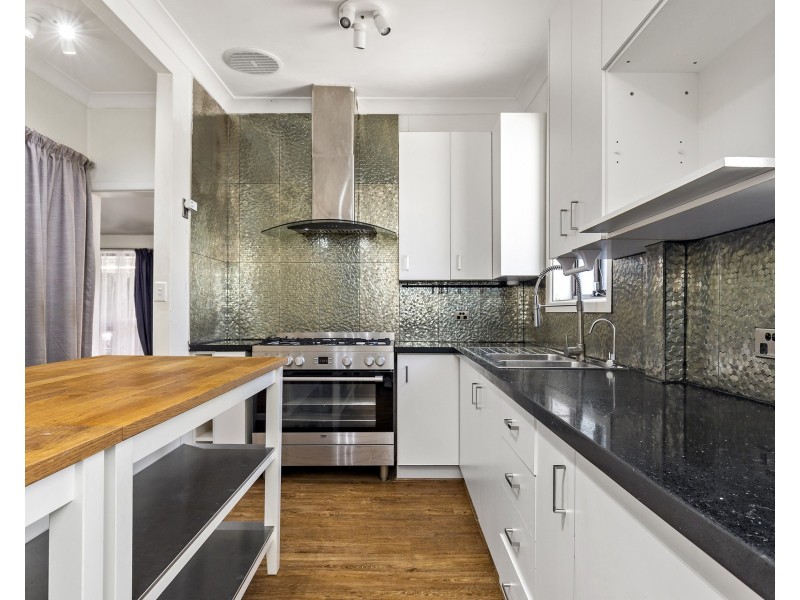 15 Oxley Street, Lalor Park NSW 2147