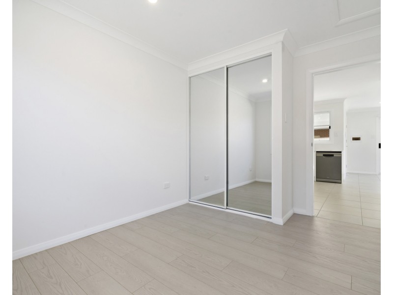 42a Amos Street, Westmead NSW 2145