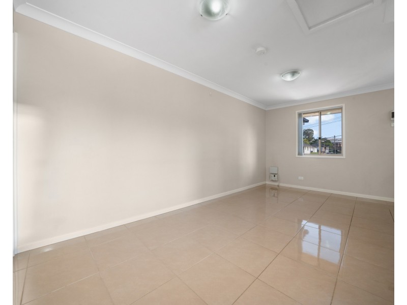 2/18 Sydney Street, Blacktown NSW 2148