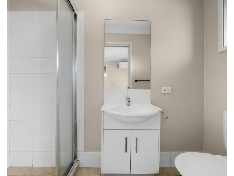 2/18 Sydney Street, Blacktown NSW 2148