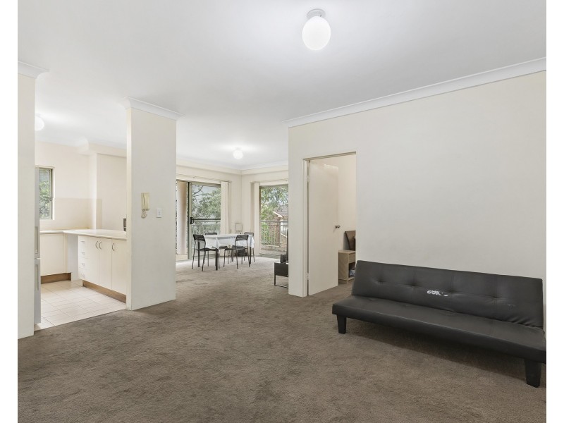 18/11-13 Fourth Avenue, Blacktown NSW 2148