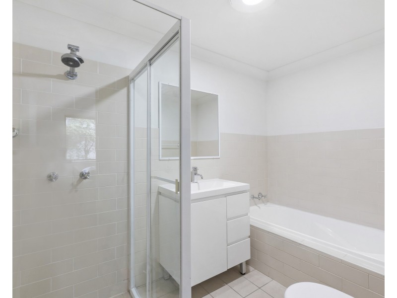 18/11-13 Fourth Avenue, Blacktown NSW 2148