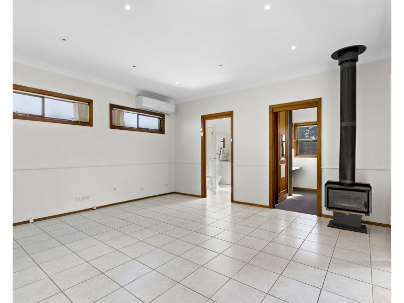 6 Sewell Avenue, Seven Hills NSW 2147