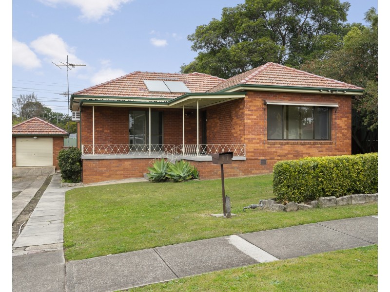 11 Carrington Street, Seven Hills NSW 2147