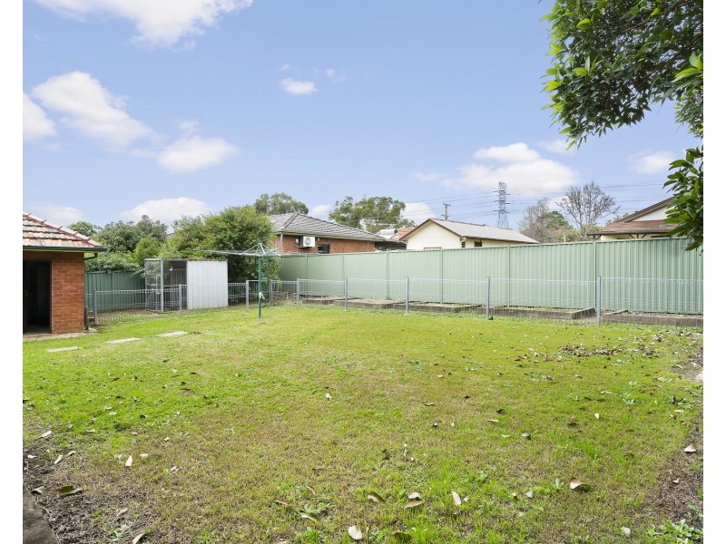 11 Carrington Street, Seven Hills NSW 2147
