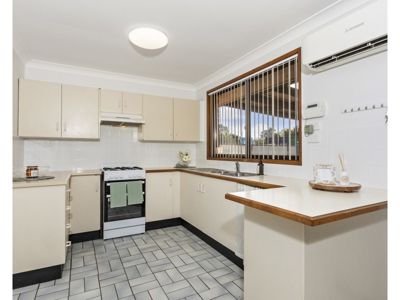 16 Honeyeater Place, Erskine Park NSW 2759