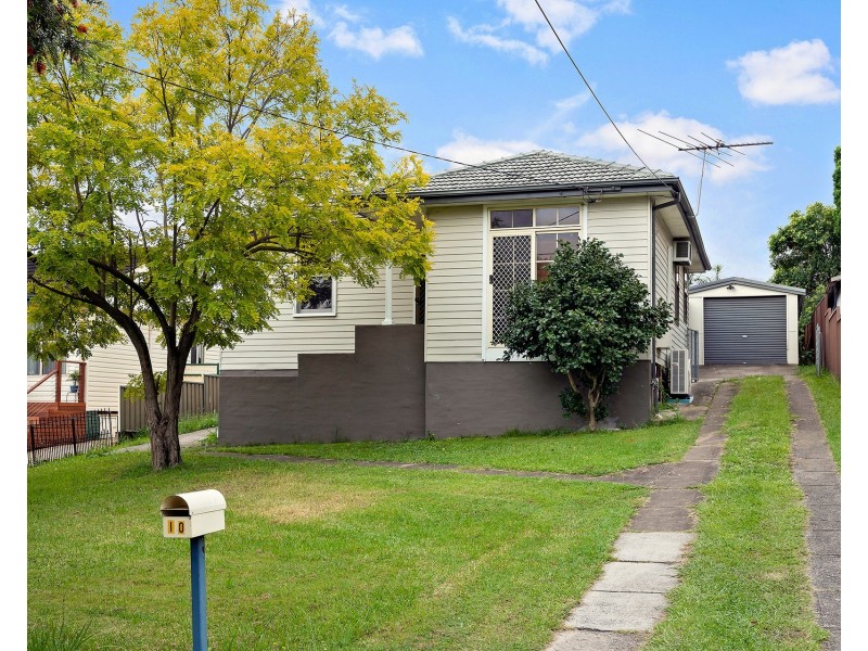 10 Dawn Drive, Seven Hills NSW 2147